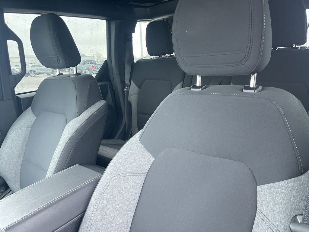 Used 2025 Ford Bronco Big Bend image 8