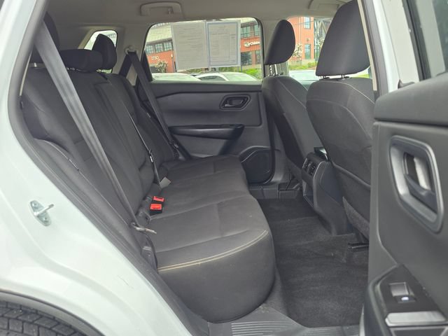 Used 2024 Nissan Rogue S AWD/4WD image 34