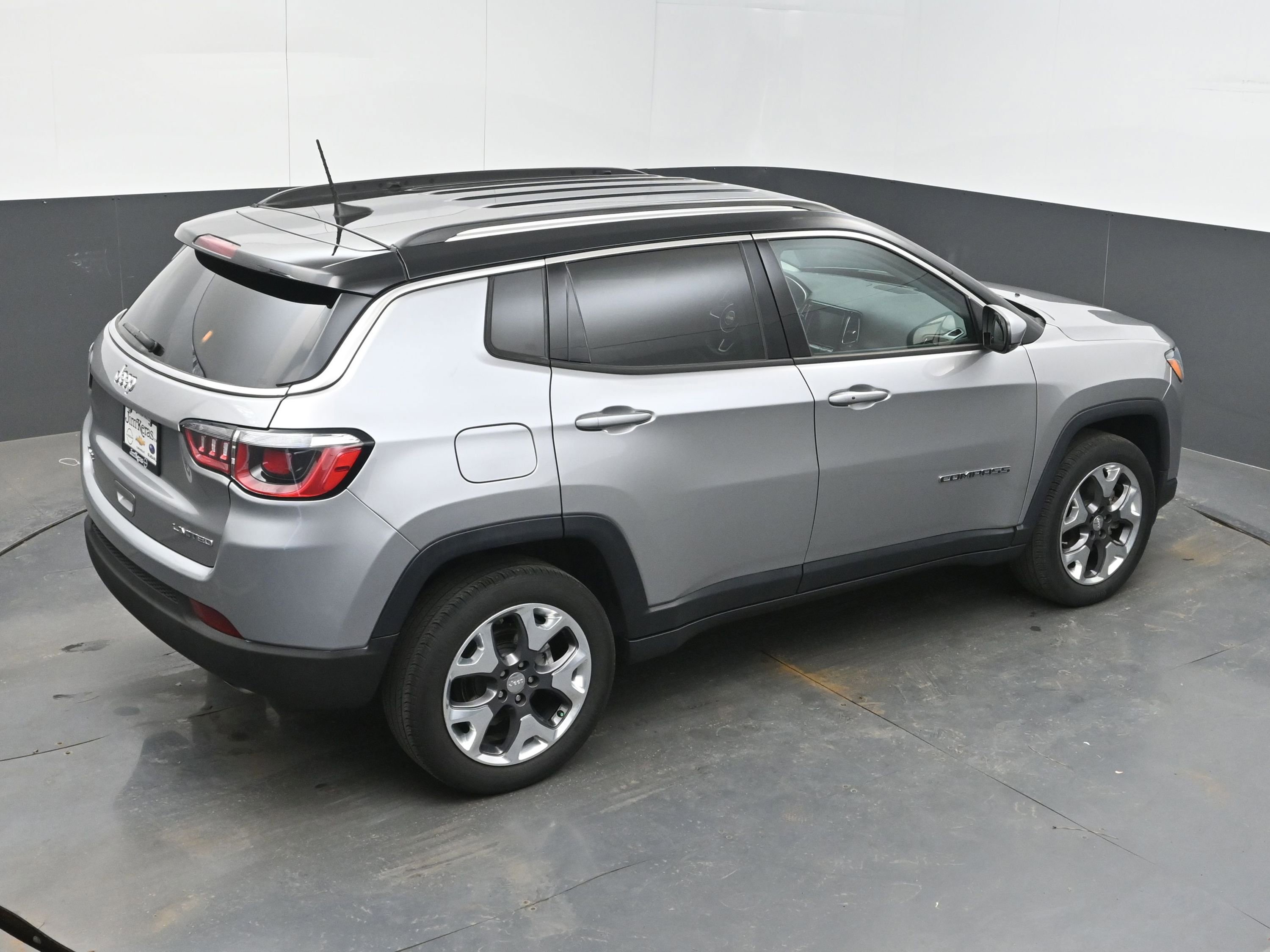 Used 2019 Jeep Compass Limited image 35