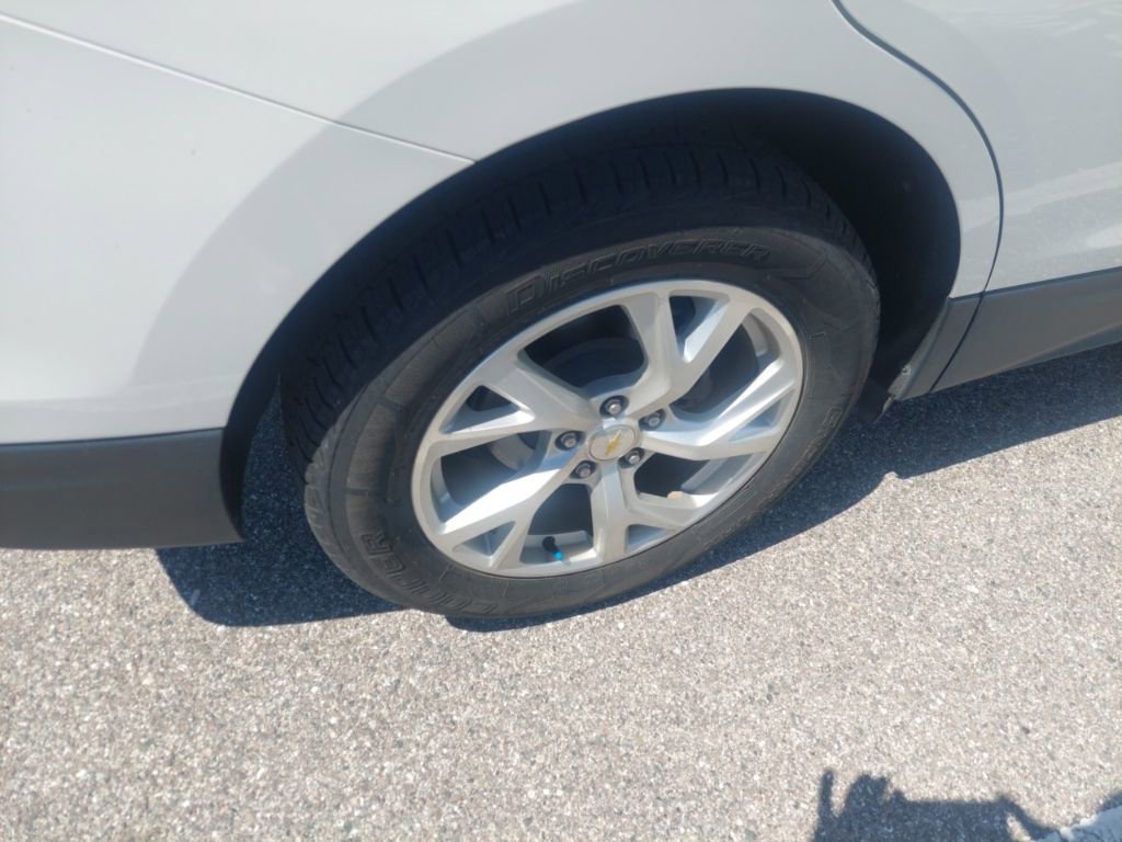 Used 2018 Chevrolet Equinox Premier AWD/4WD image 9