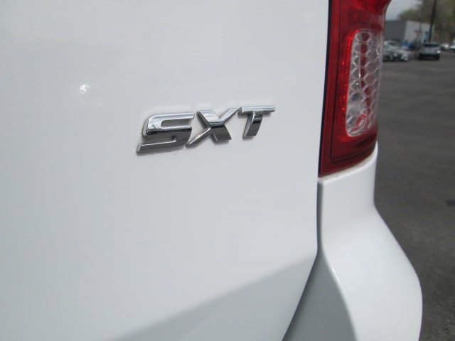 Used 2020 Dodge Grand Caravan SXT FWD image 7