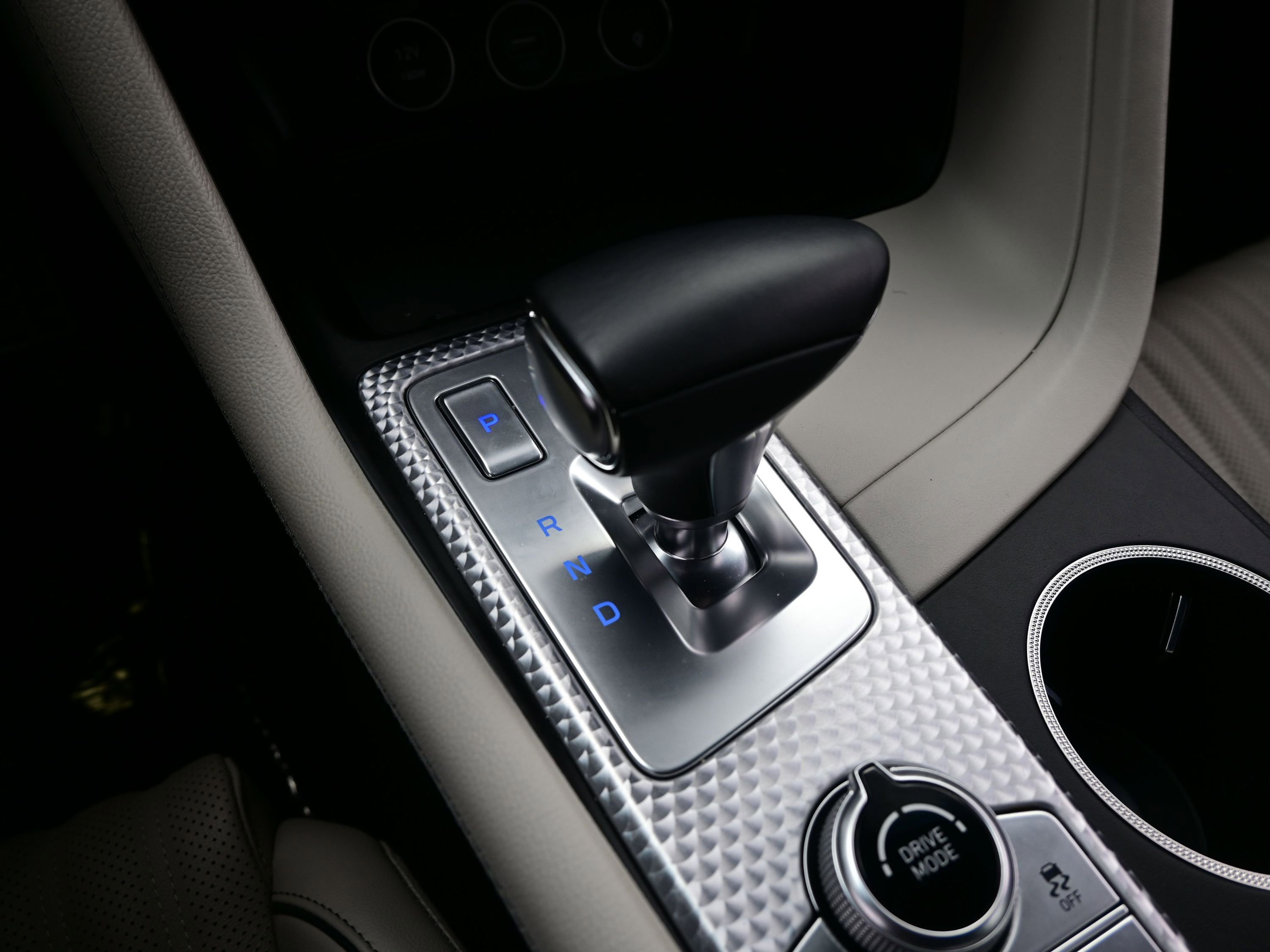 Certified 2023 Genesis G70 2.0T w/ Sport Prestige Package image 22