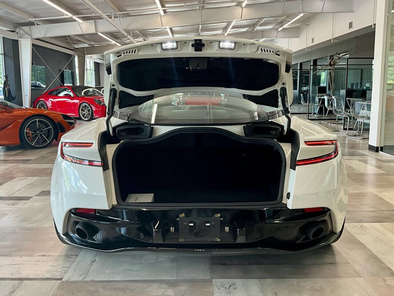 Used 2018 Aston Martin DB11 V12 image 52