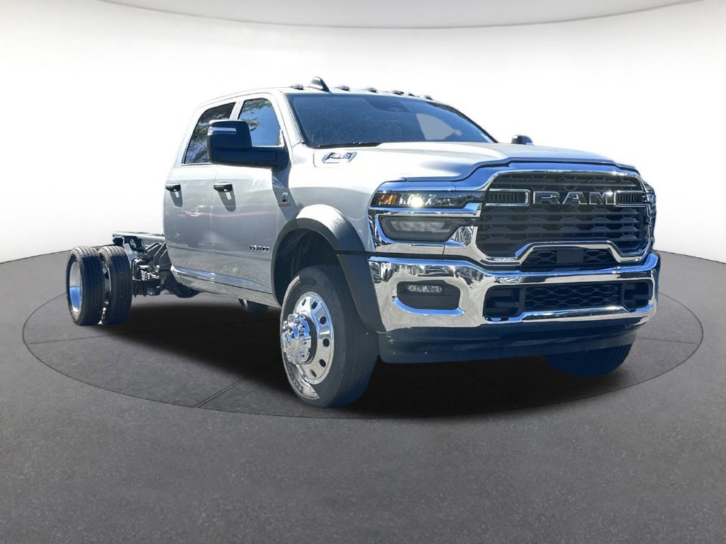 New 2026 RAM 4500 4x4 Crew Cab DRW image 8