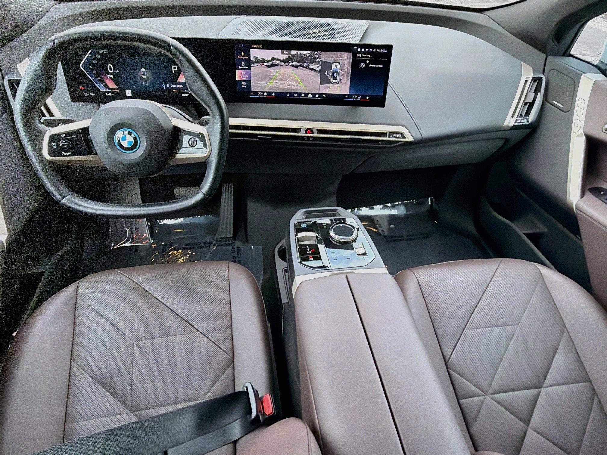 Used 2024 BMW iX xDrive50 w/ Premium Package AWD/4WD image 15