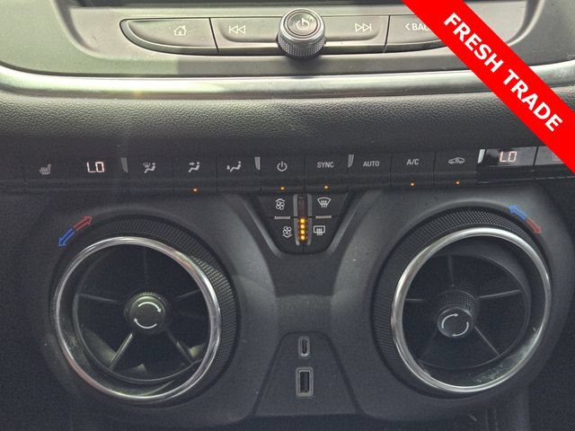 Used 2019 Chevrolet Blazer LT FWD image 17
