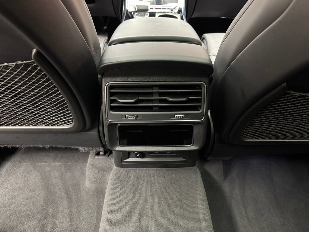 Used 2025 Audi Q7 3.0T Prestige AWD/4WD image 13