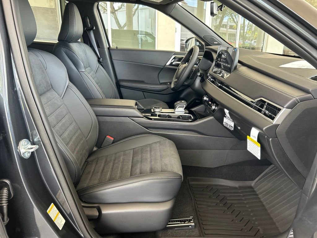 New 2026 Mitsubishi Outlander LE FWD image 21