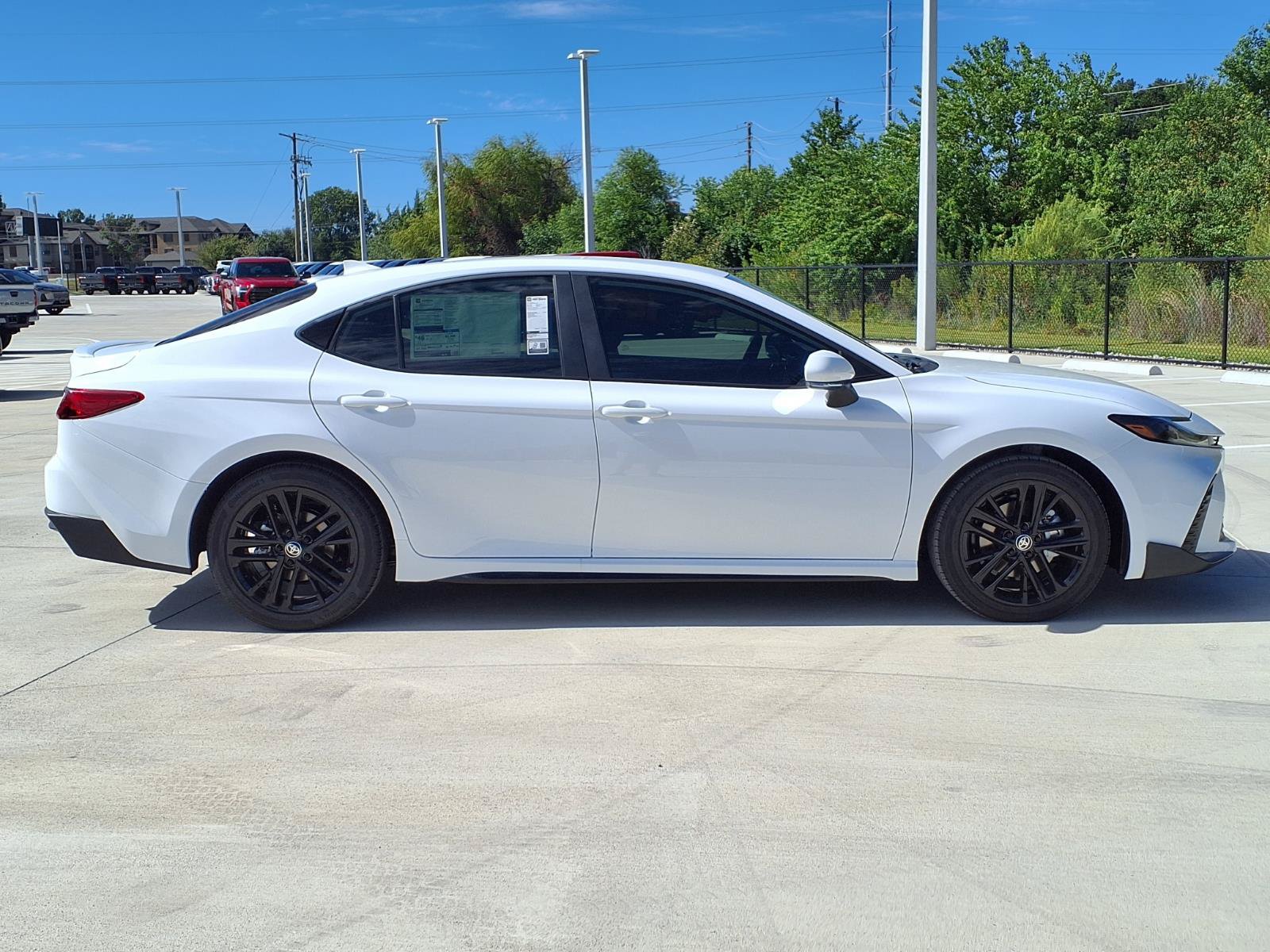 New 2026 Toyota Camry SE w/ Convenience Package FWD image 10