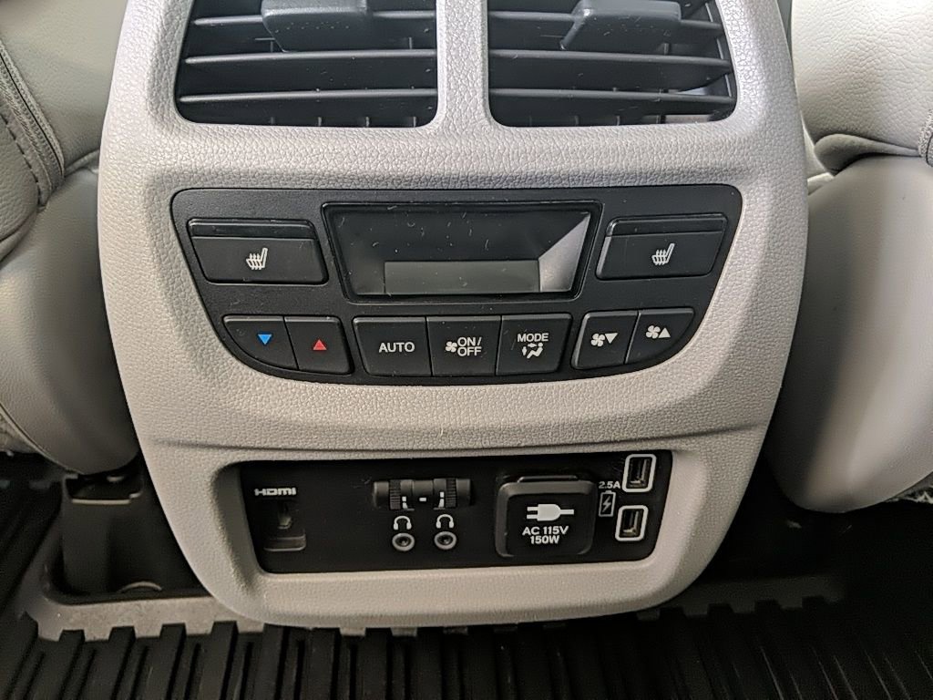 Used 2019 Honda Pilot Elite image 18