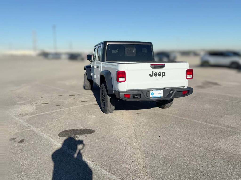 New 2026 Jeep Gladiator Sport image 9