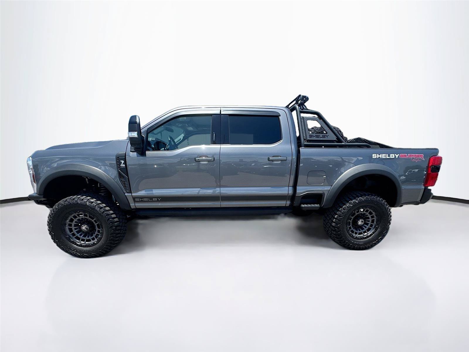 Used 2024 Ford F250 Lariat w/ Lariat Ultimate Package AWD/4WD image 2