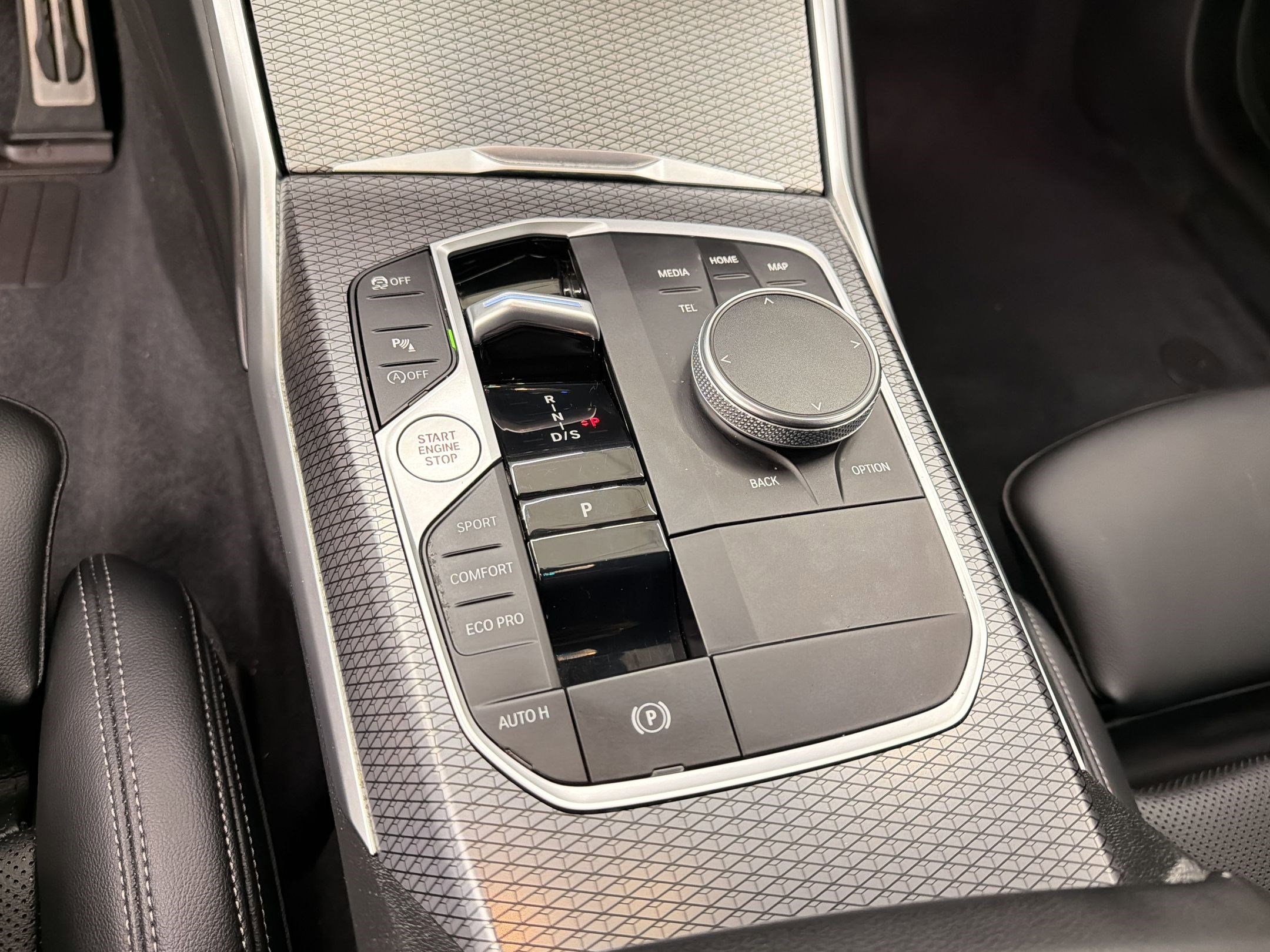 Used 2023 BMW 230i Coupe w/ M Sport Package RWD image 16