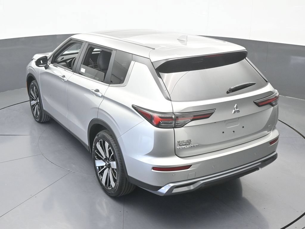 New 2026 Mitsubishi Outlander SE FWD image 57
