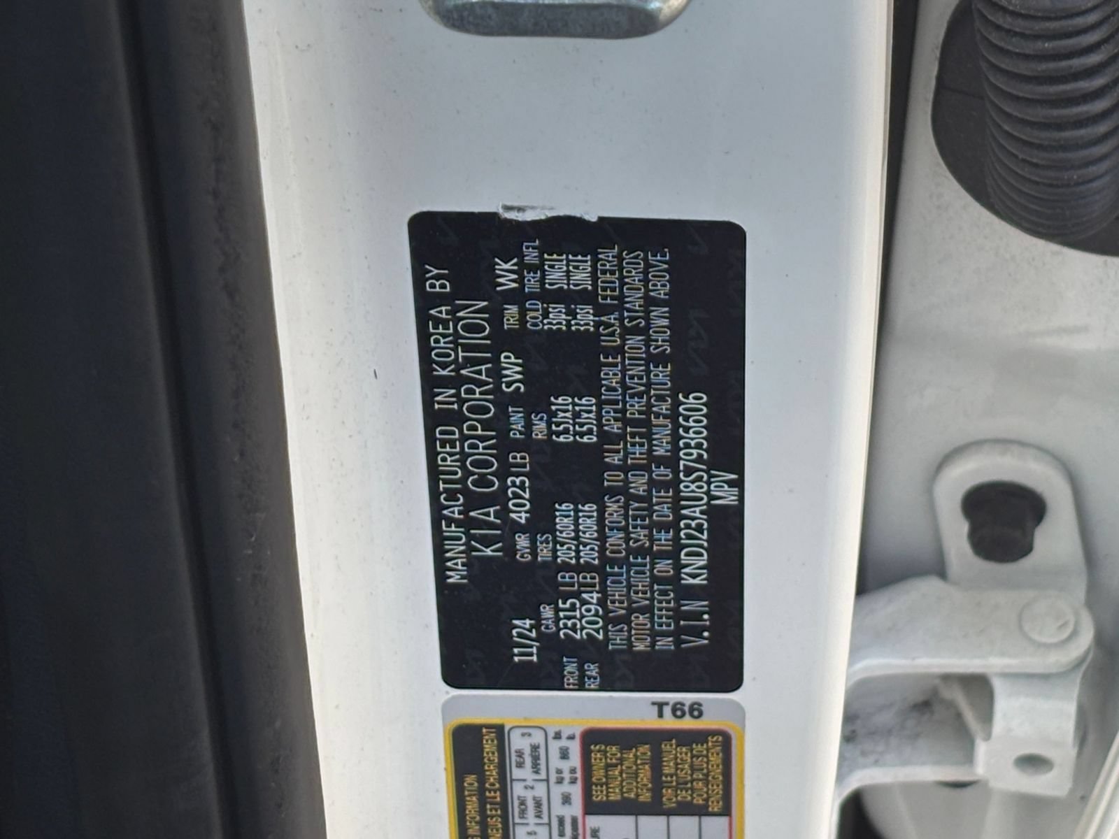 Used 2025 Kia Soul LX w/ LX Technology Package FWD image 26