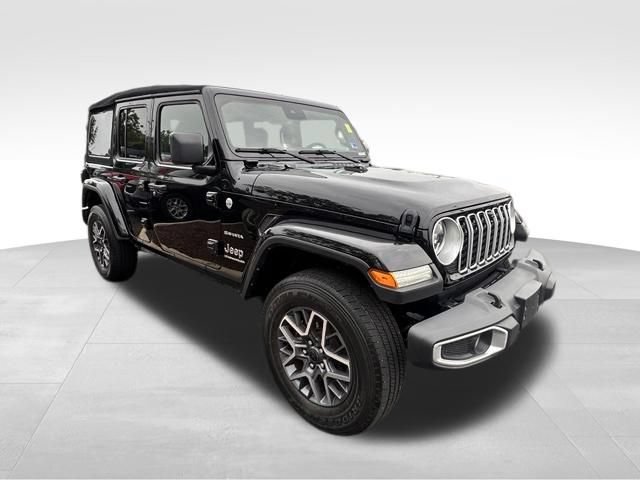 Used 2024 Jeep Wrangler Unlimited Sahara w/ Technology Group AWD/4WD image 11