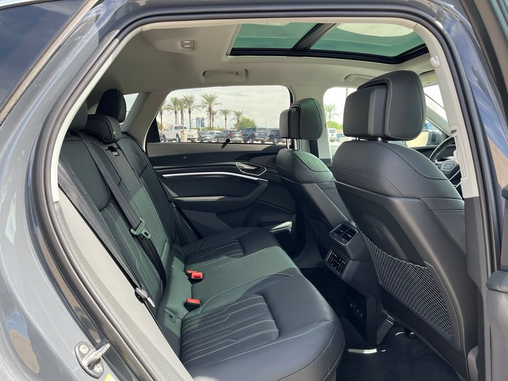 Used 2024 Audi Q8 e-tron Prestige w/ Prestige Package AWD/4WD image 19