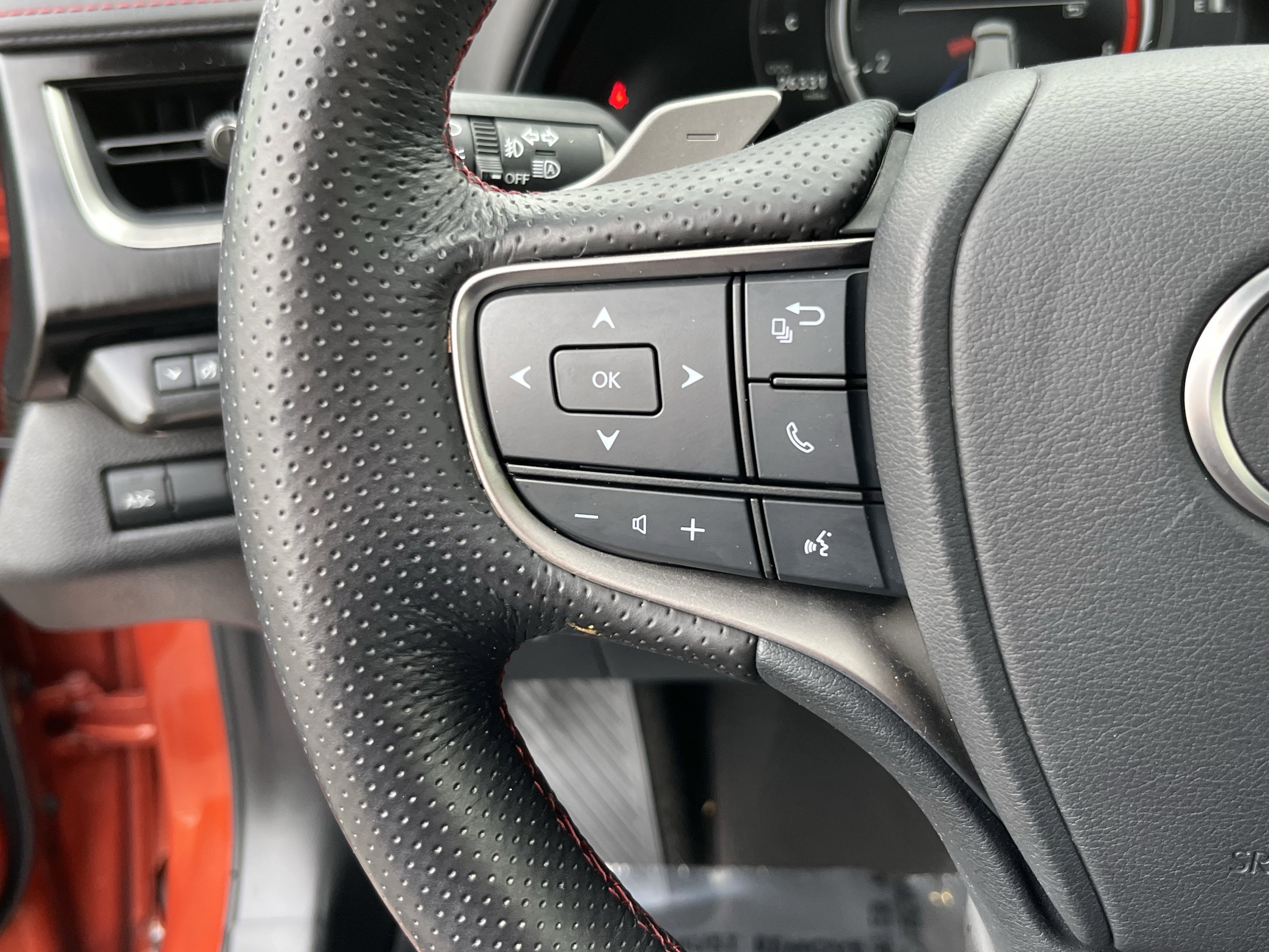 Used 2019 Lexus UX 200 F Sport w/ F Sport Premium Package image 21