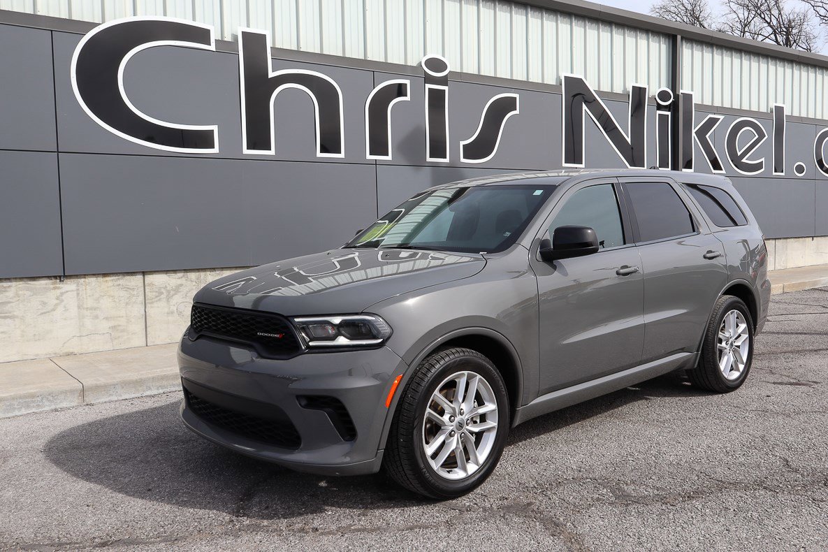 Used 2023 Dodge Durango GT image 1