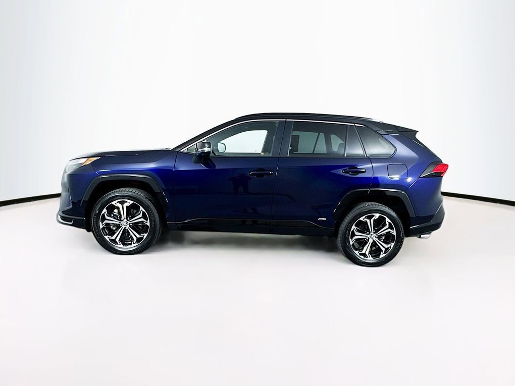 Used 2025 Toyota RAV4 XSE image 6