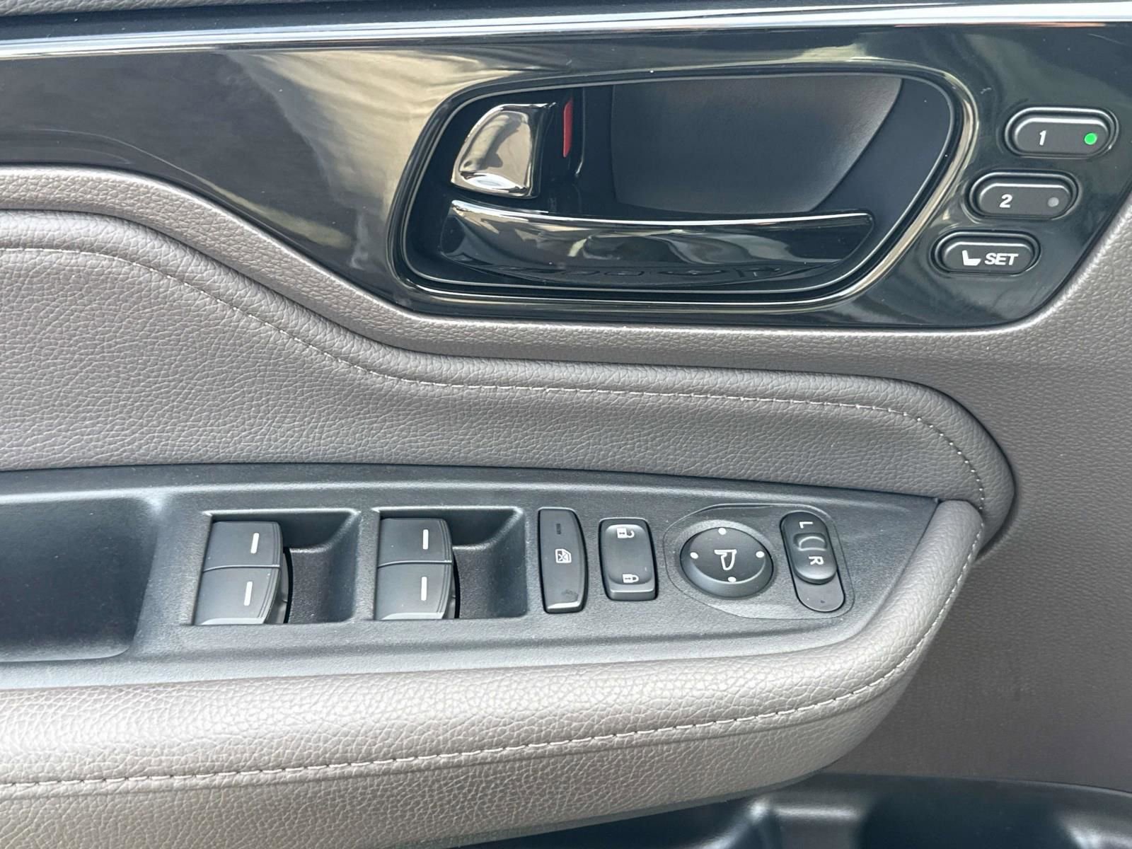 Used 2023 Honda Odyssey Touring image 13