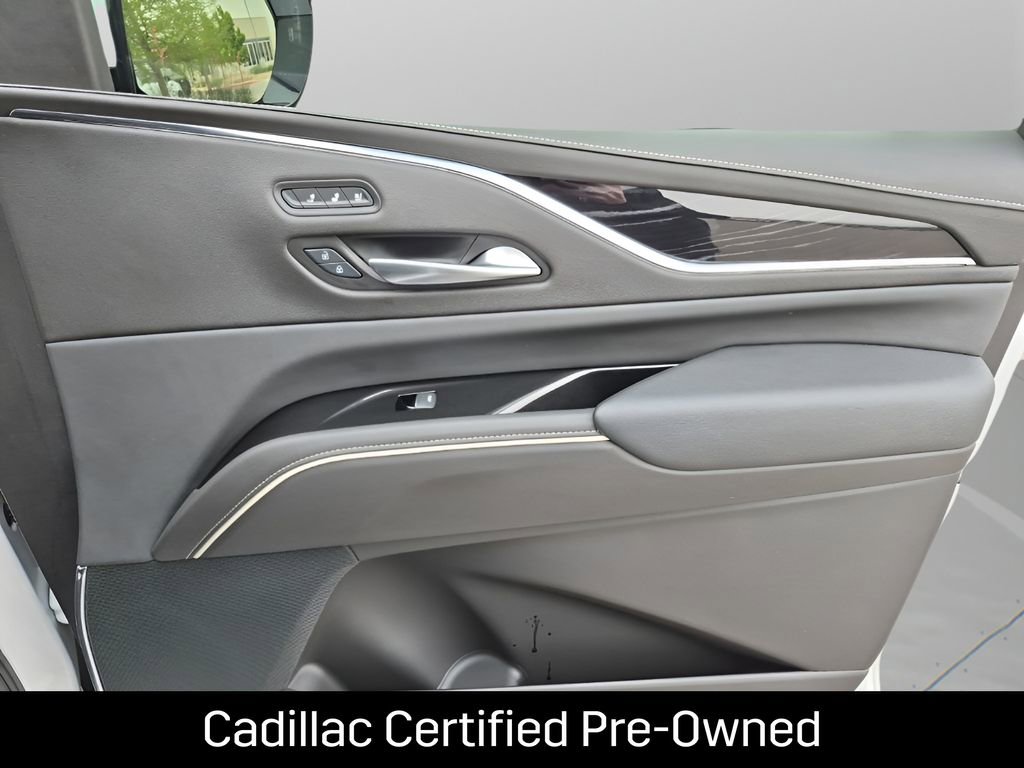 Certified 2024 Cadillac Escalade Sport w/ LPO, ONYX Package AWD/4WD image 17