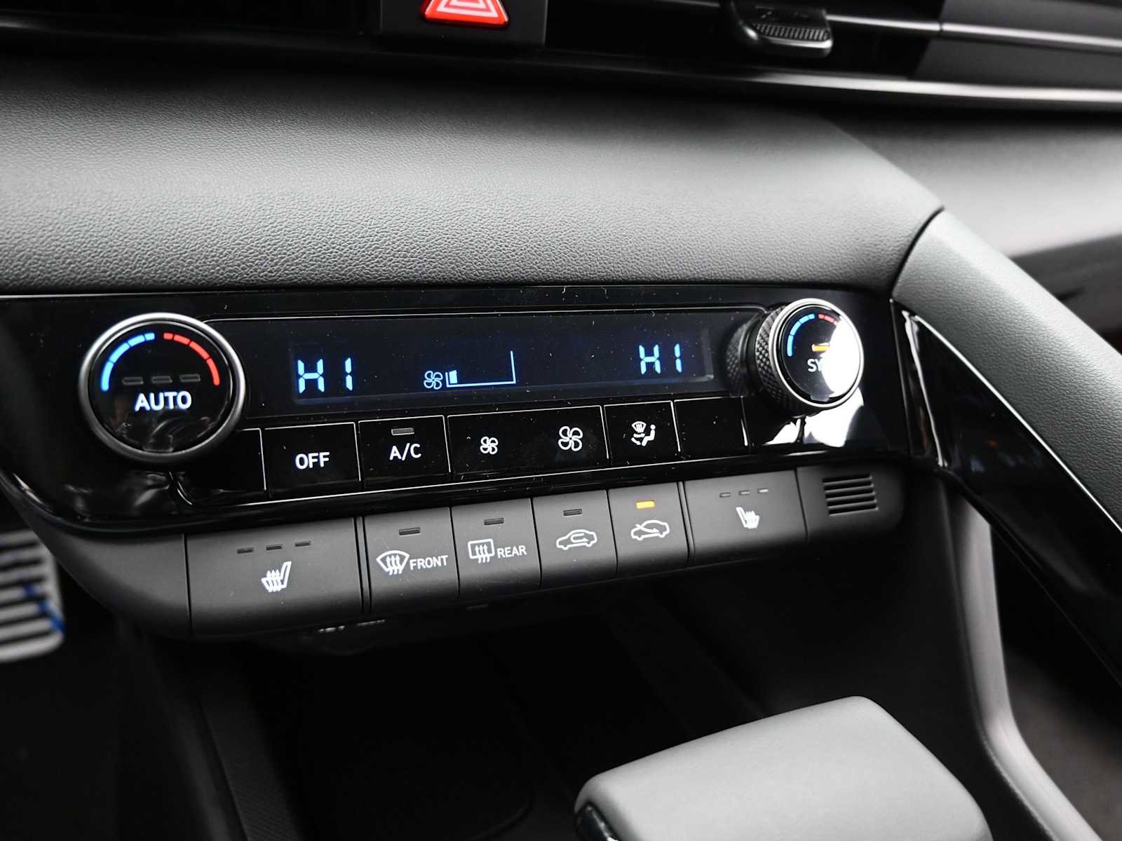 New 2026 Hyundai Elantra SEL Sport Premium image 18