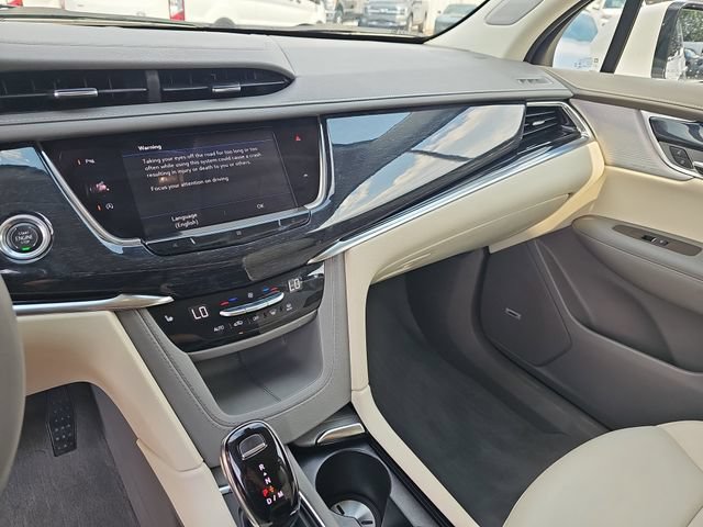 Used 2021 Cadillac XT6 Premium Luxury FWD image 23