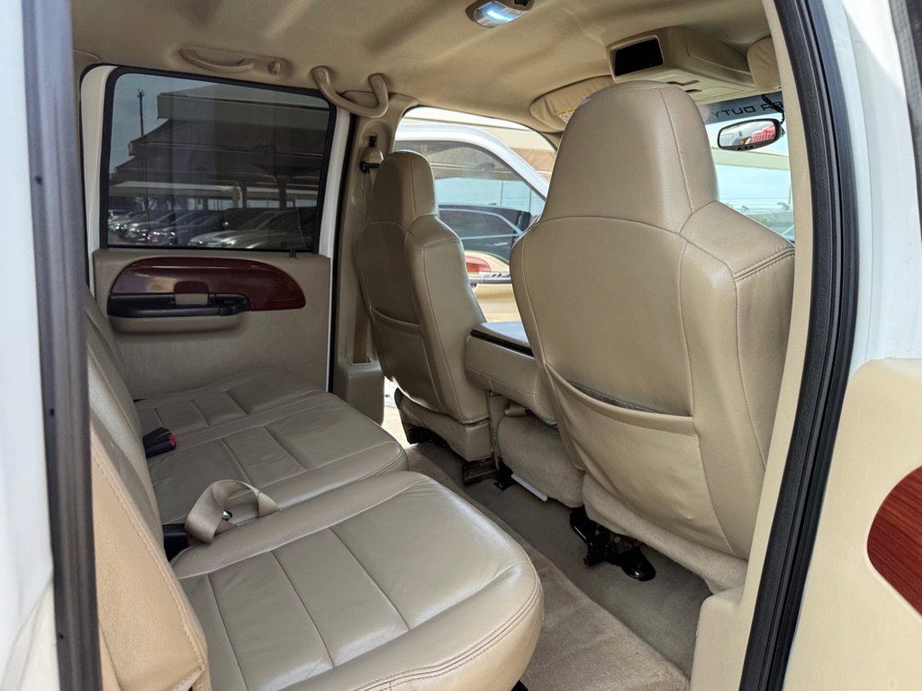 Used 2005 Ford F250 2WD Crew Cab Super Duty image 18