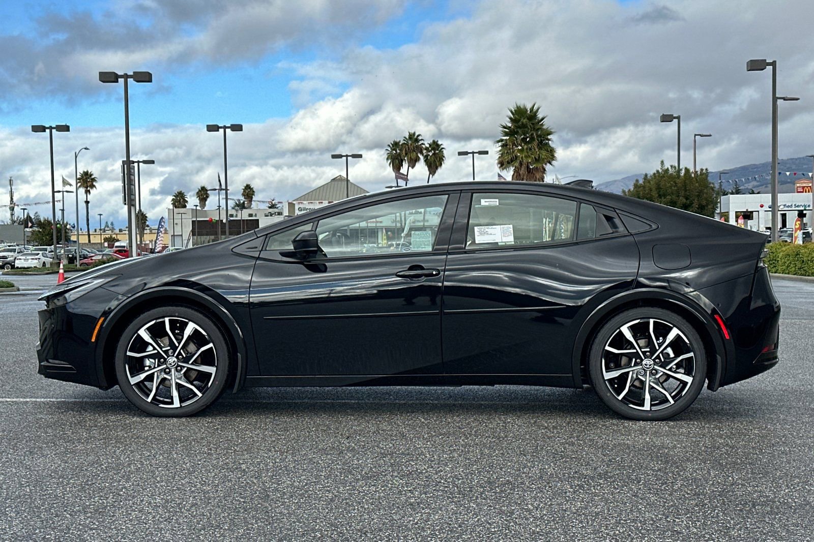 New 2026 Toyota Prius Plug-In Hybrid image 7