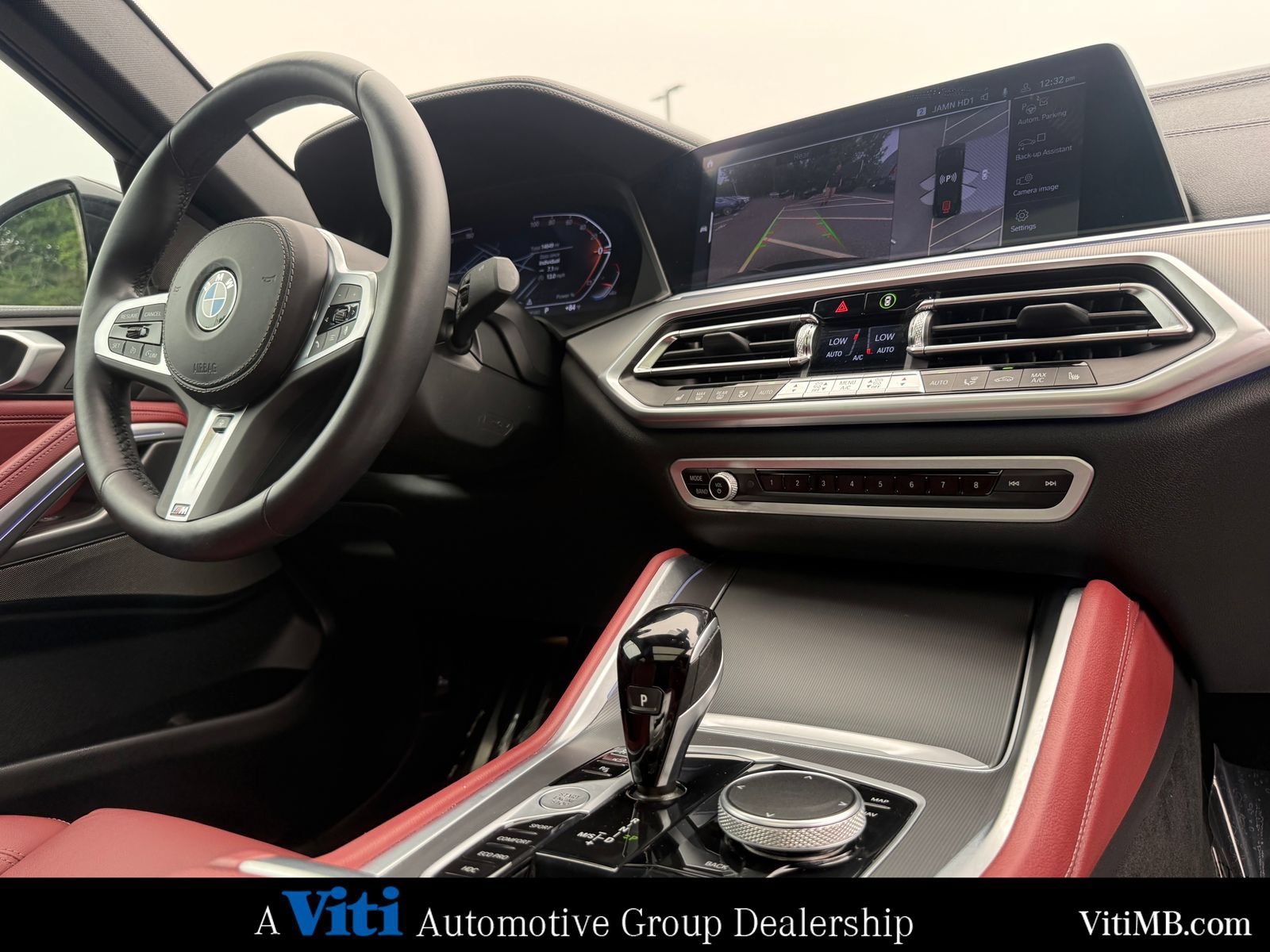 Used 2022 BMW X6 xDrive40i w/ M Sport Package AWD/4WD image 32