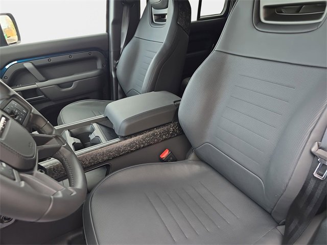 New 2026 Land Rover Defender 110 OCTA image 11