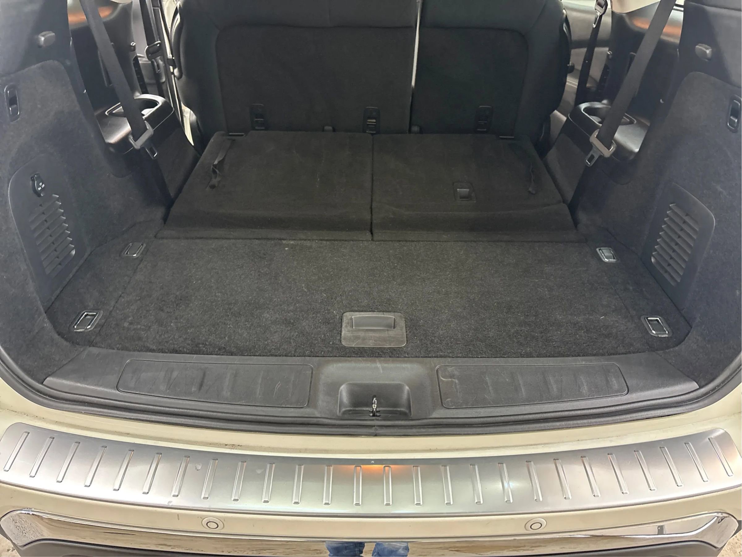 Used 2020 Nissan Pathfinder SV AWD/4WD image 16