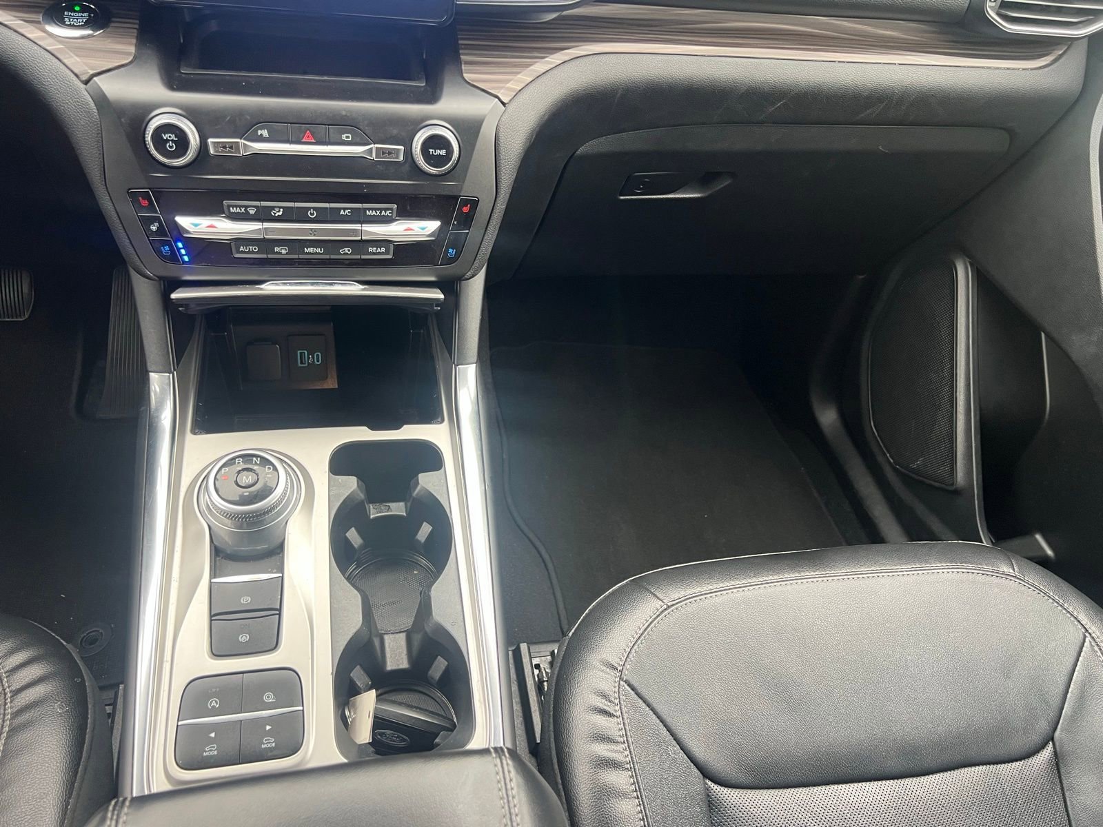 Used 2020 Ford Explorer Limited RWD image 37