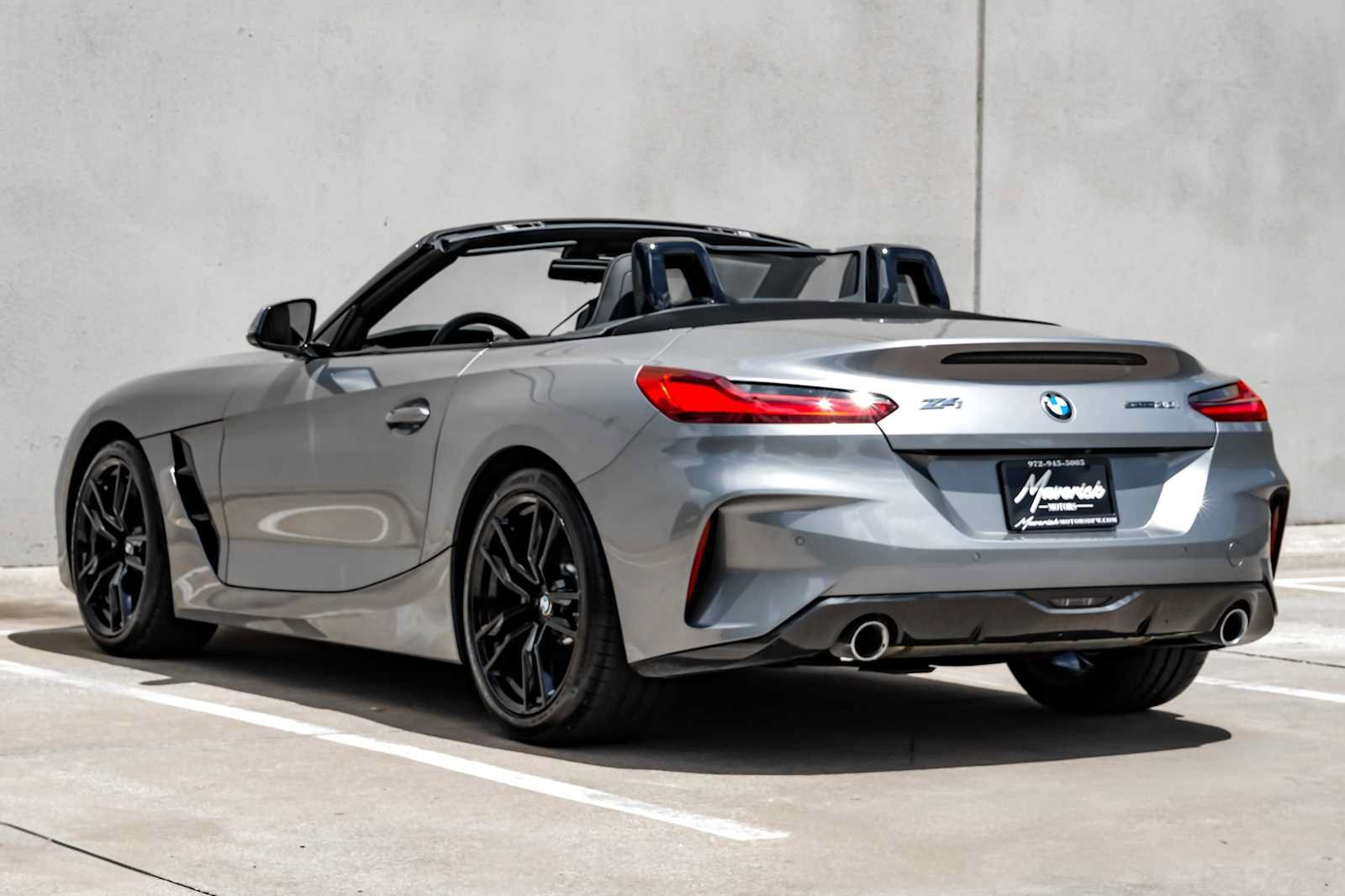Used 2024 BMW Z4 sDrive30i w/ Convenience Package RWD image 19