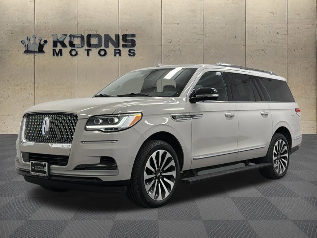 Used 2022 Lincoln Navigator L Reserve w/ Equipment Group 201A image 1