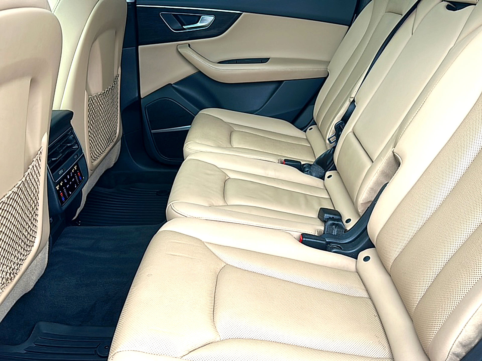 Used 2021 Audi Q7 3.0T Premium Plus w/ Executive Package image 18