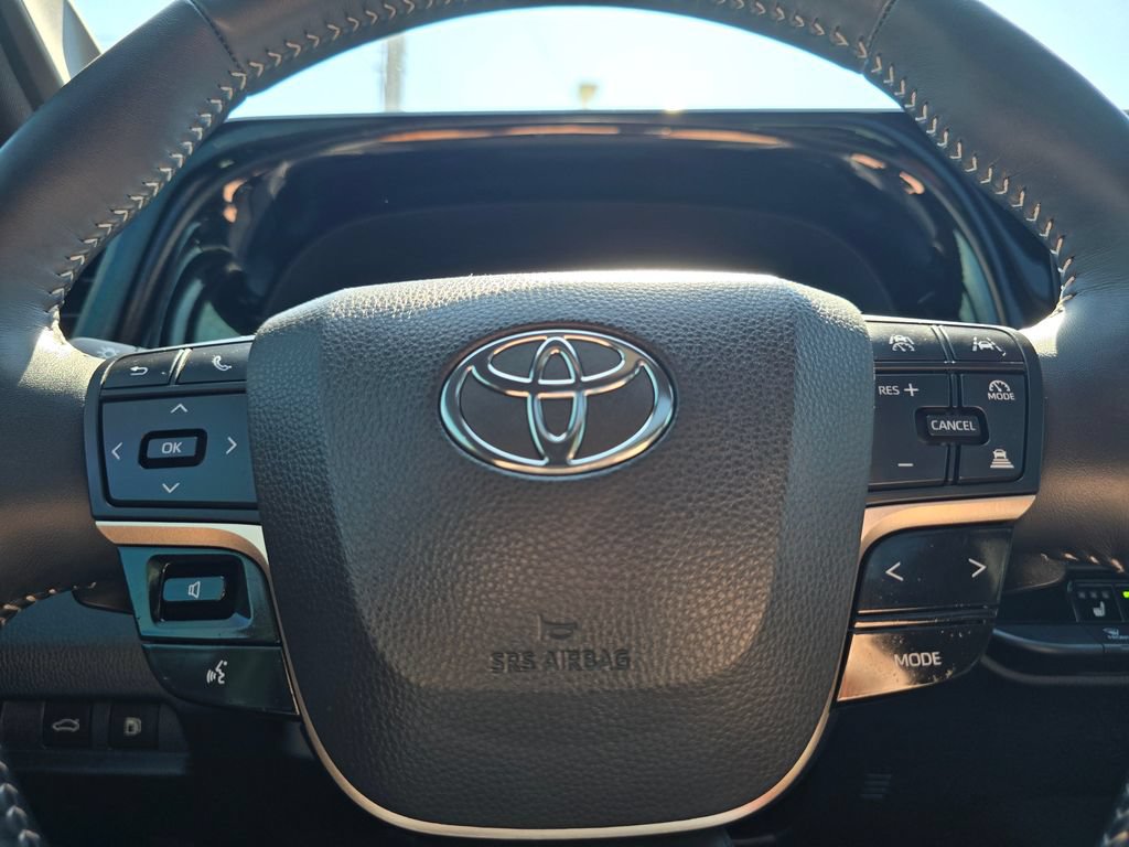 Used 2024 Toyota Crown Platinum AWD/4WD image 20