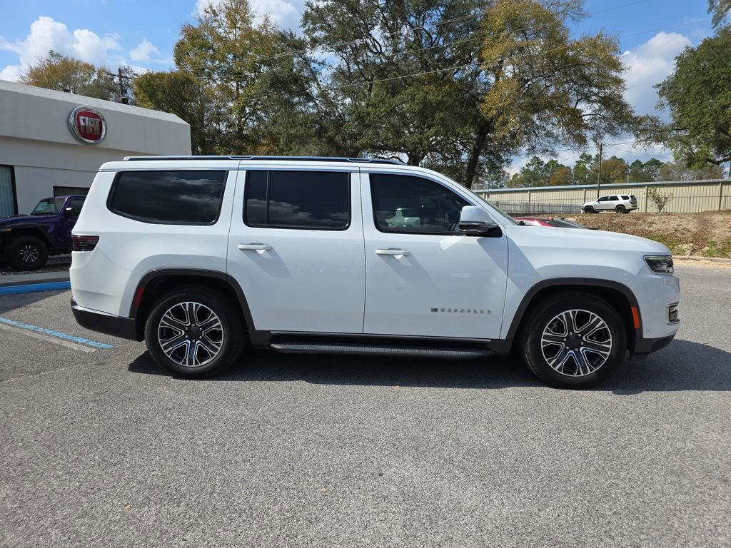 Used 2022 Jeep Wagoneer Series III w/ Flexible Seating Group image 4