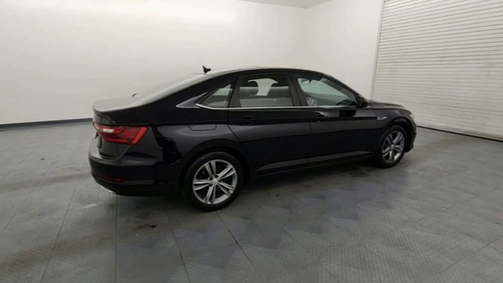 Used 2021 Volkswagen Jetta R-Line image 8