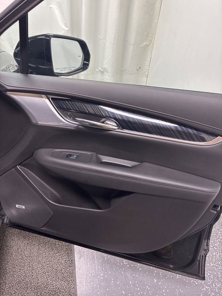 Used 2023 Cadillac XT6 Premium Luxury AWD/4WD image 34