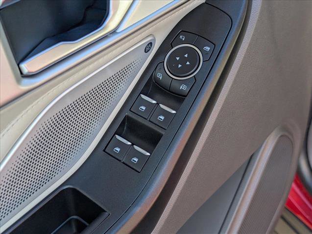 Used 2020 Ford Explorer Platinum w/ Premium Technology Package image 12