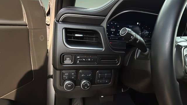 Used 2023 Chevrolet Suburban RST w/ Max Trailering Package image 21