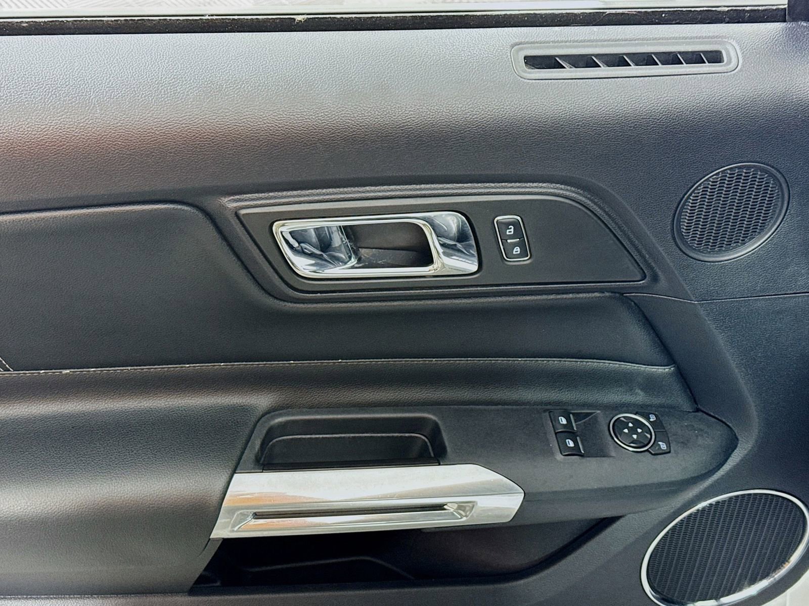 Used 2015 Ford Mustang Premium w/ Ecoboost Performance Package image 15