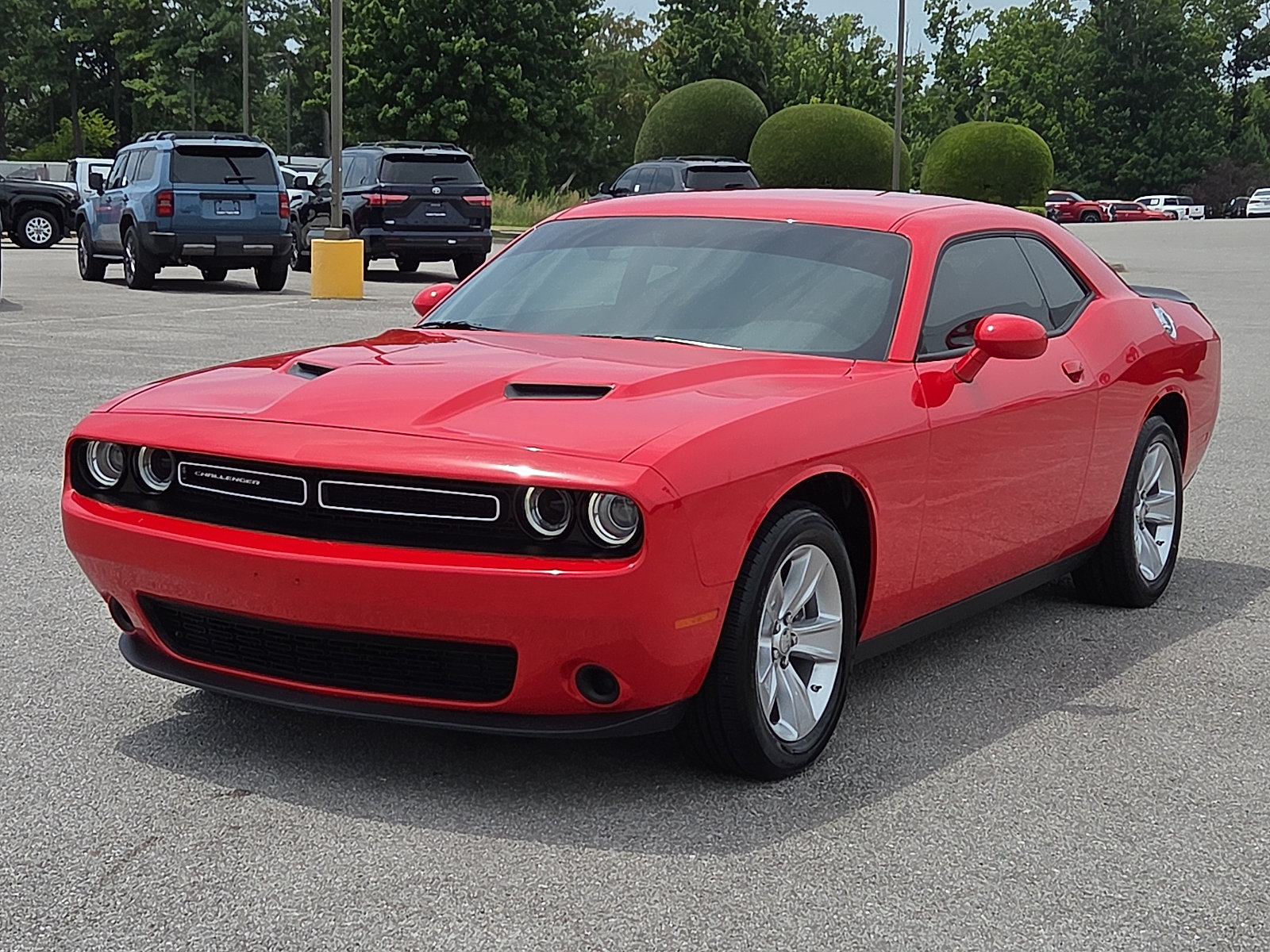 Used 2023 Dodge Challenger SXT RWD image 2