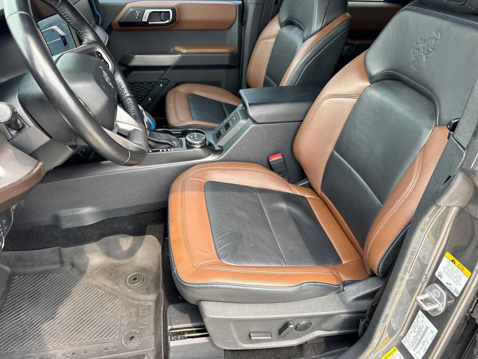Used 2022 Ford Bronco Outer Banks AWD/4WD image 16