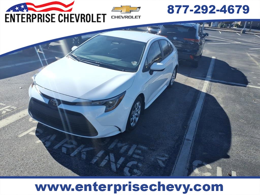 Used 2025 Toyota Corolla LE image 1