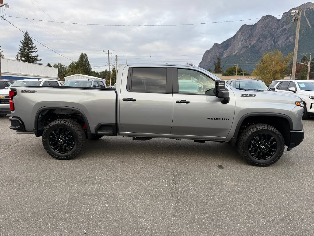New 2026 Chevrolet Silverado 3500 LT w/ Trail Boss Package AWD/4WD image 4