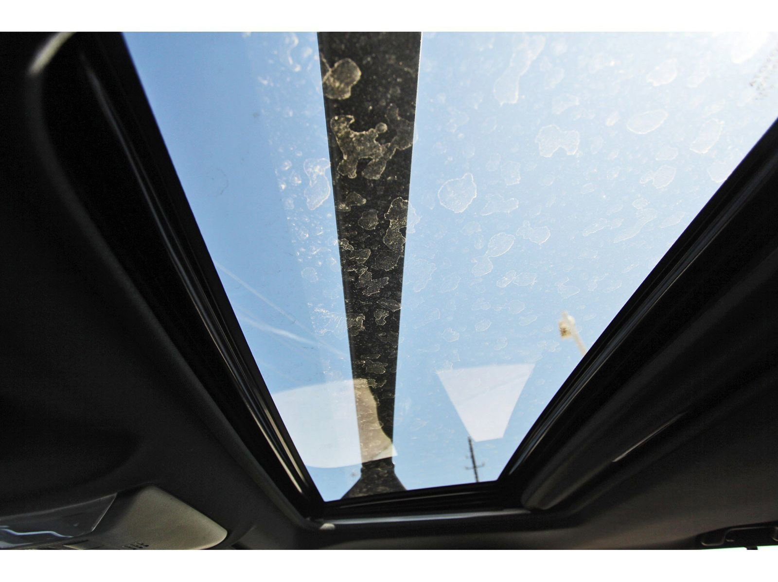 Used 2024 Toyota RAV4 XSE AWD/4WD image 23