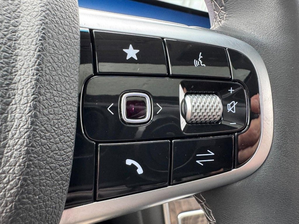 Certified 2025 Genesis GV80 2.5T Select image 18